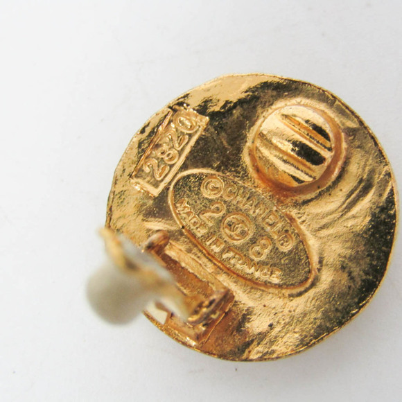 CHANEL Vintage Gold Logo Earrings - Picture 9 of 9